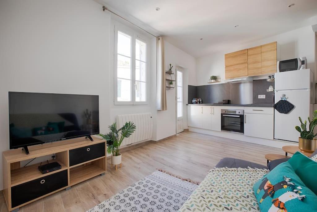 Joli T3 Avec Balcon - Gare St-Charles A 50 M Apartment Marseille Exterior photo